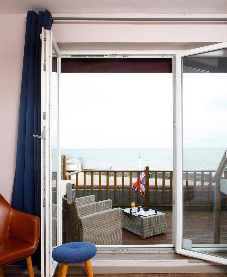 Saint Aubin Logis Hôtel & Restaurant in Saint-Aubin-sur-Mer (Calvados), Région de Caen