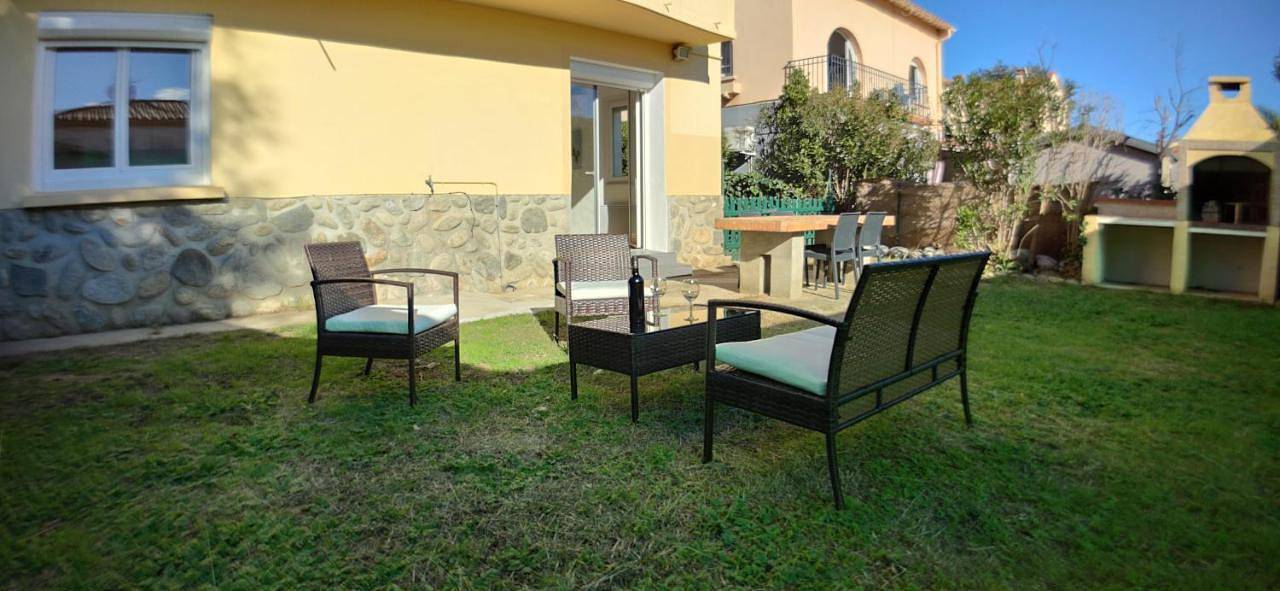 Appartement entier, Le jardin des pensées in Le Boulou, Côte méditerranéenne (France)