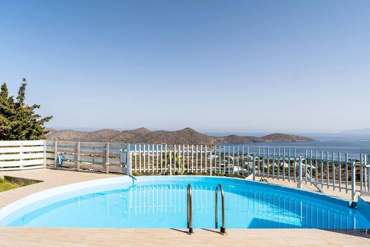 Casa de vacaciones para 7 personas, con piscina además de balcón y balcón/terraza - 1