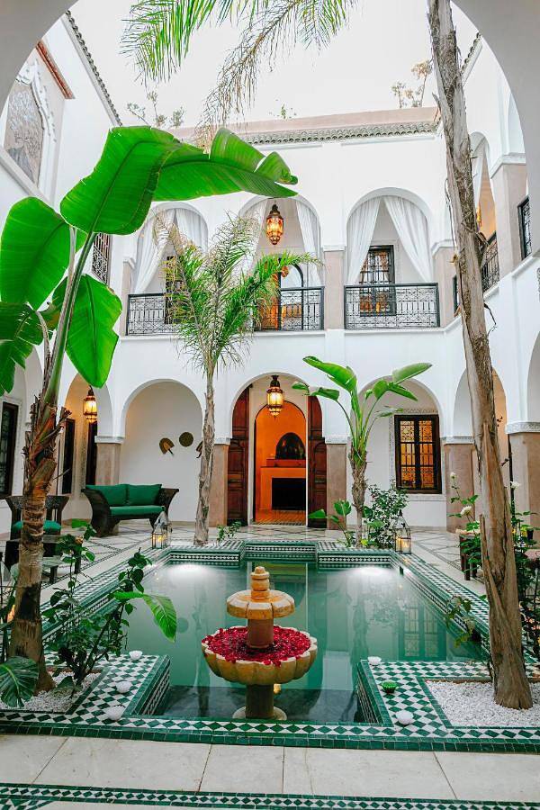 Maison d’hôte pour 2 personnes, avec bassin pour enfant et piscine ainsi que jardin et vue à Marrakech