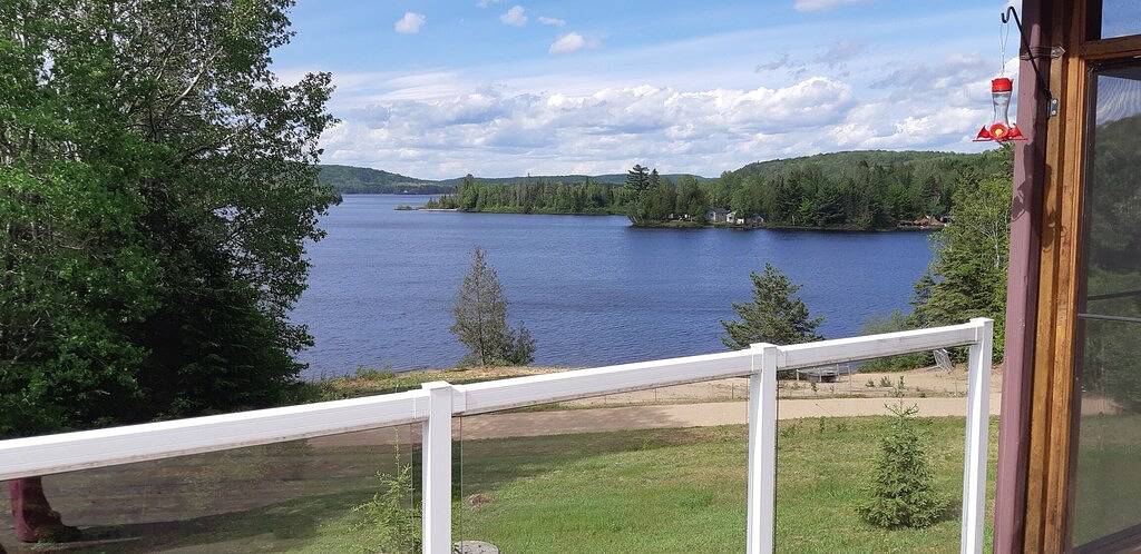 Hot tub. Sauna. Sandy beach. Heritage trail. in Hastings Highlands, Ontario