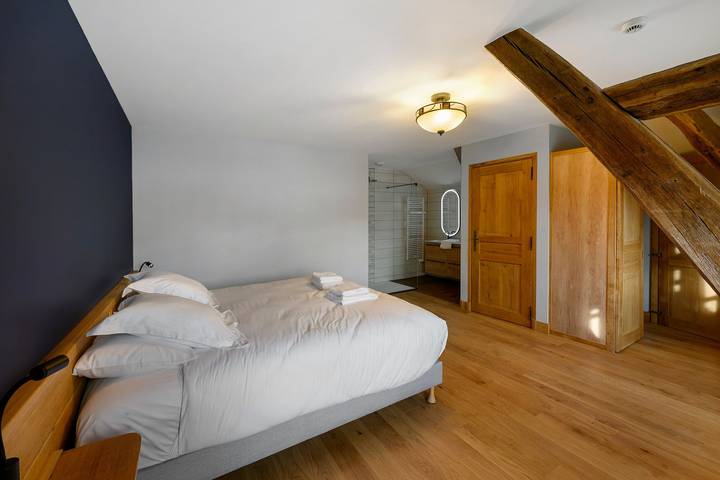 Bed & Breakfast „Chambre Chasserie 6-Grange Arthuis“ mit WLAN und Klimaanlage in Lavau, Loire-Tal