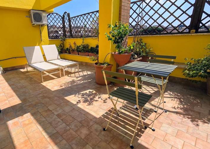 Ferienwohnung für 2 Personen, mit Terrasse in Marino