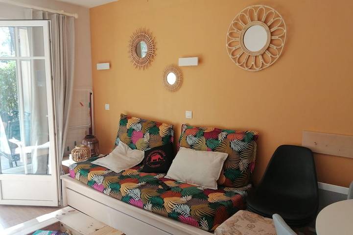 Entire apartment, Residence Lacanau les Pins - T2 apartment with private and heated pool in Lacanau Ocean, Lacanau