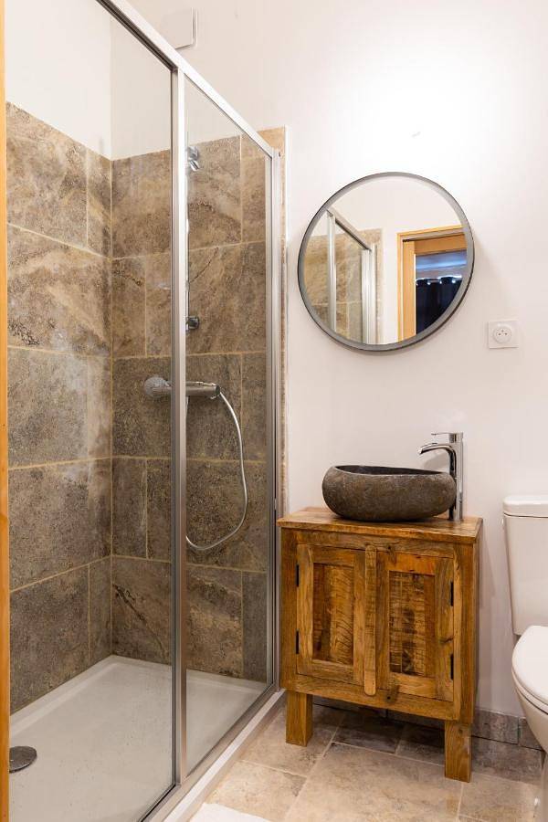 Appartement entier, One-Bedroom Apartment in Saint-Aignan, Région de Romorantin-Lanthenay