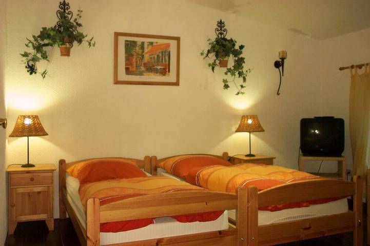 Ferienhaus für 11 Personen, mit Garten in Lichterfelde Berlin - 2