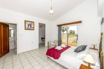 Holiday Rental for 6 People in Peyia, South Cyprus, Photo 3