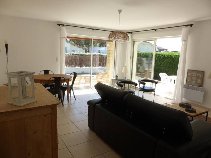 Location de vacances pour 5 personnes, avec terrasse et jardin dans Ronce-les-Bains - 4
