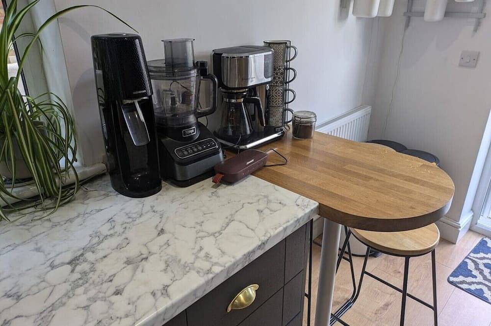 Quiet Salisbury 2 bed sleeps 4 | Wessex Quarters in Salisbury, Wiltshire