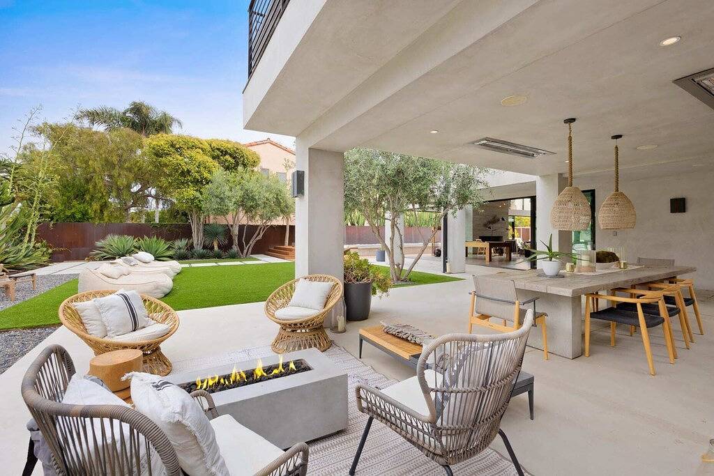 The Colony Reserve by Stay Awhile Villas in Malibu Beach, Malibu