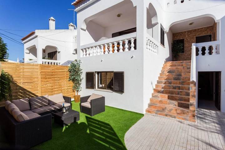 Gîte pour 4 personnes, avec jardin à Lagos - 2