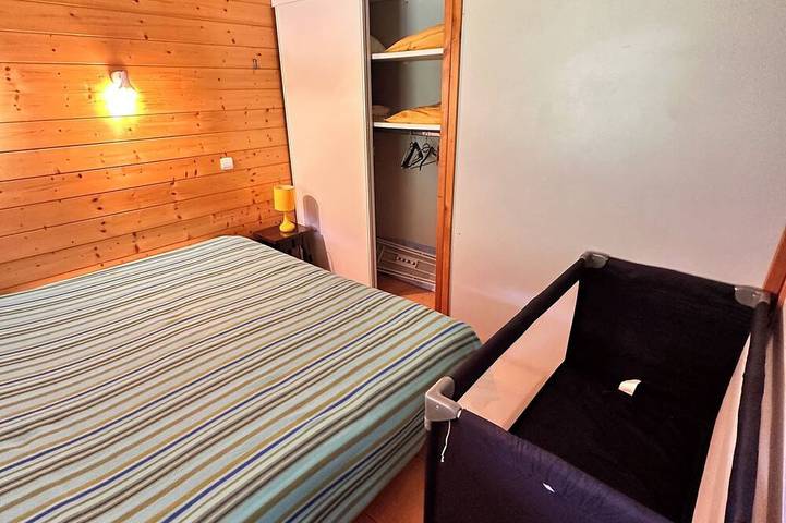 Gîte pour 5 personnes, avec piscine et jardin à Le Martinet - 4