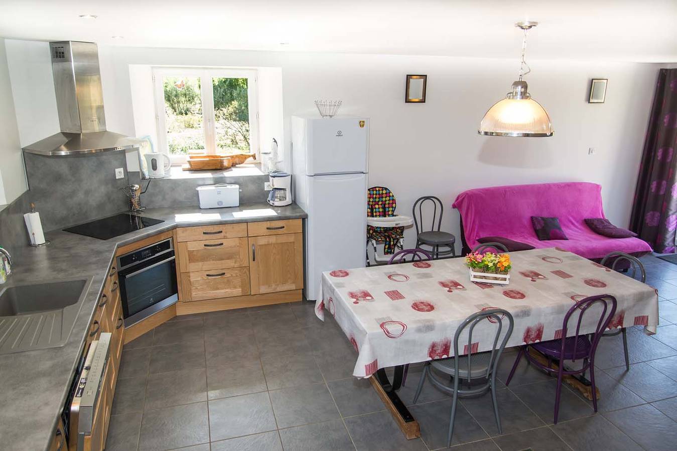 Gîte für 6 Personen mit Terrasse in Zentralmassiv