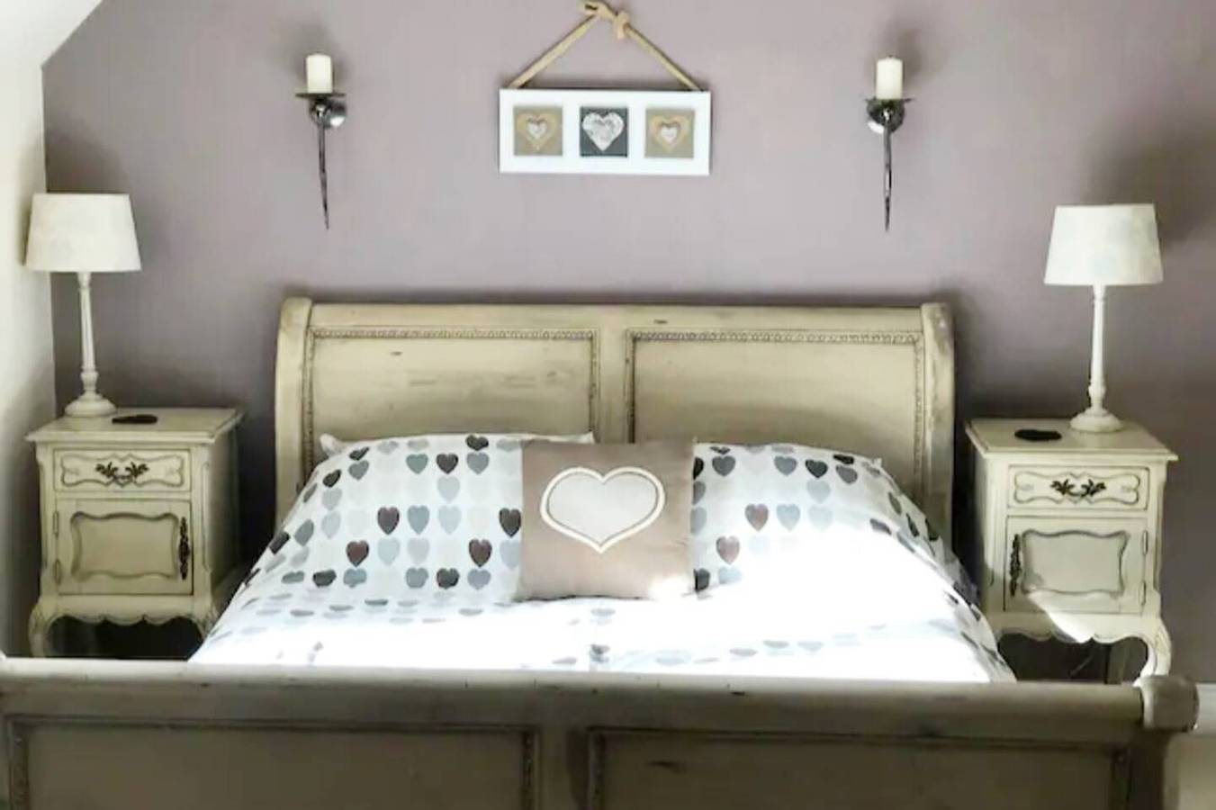 5-Bed Home - Sleeps 12, Pool, Garden & Play Area in West Bagborough, Somerset