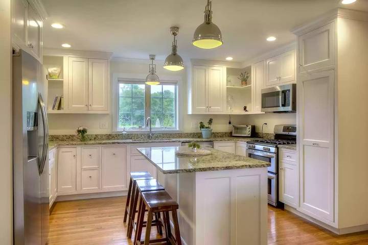 Vacation rental for 12 people, with terrace and yard in Middletown