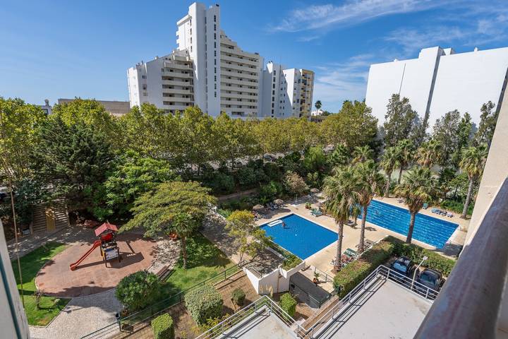 Ferienwohnung für 4 Personen, mit Kinderpool und Garten sowie Balkon - 1
