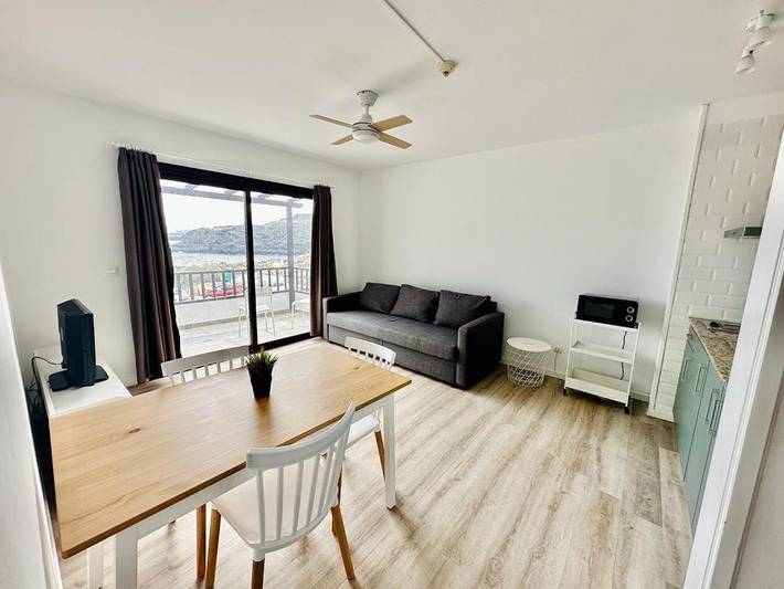 Ferienwohnung für 4 Personen, mit Kinderpool und Pool sowie Ausblick und Balkon - 1