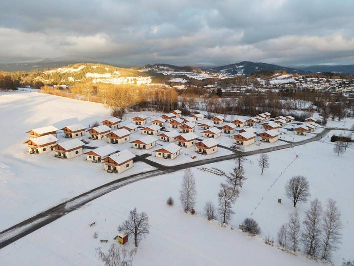 Bungalow für 6 Personen, mit Terrasse und Pool, mit Haustier in Niederbayern