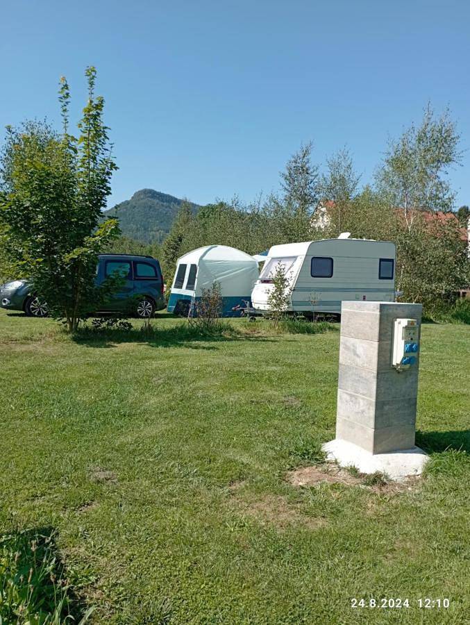 Camping voor 20 personen, met tuin en uitzicht, met huisdier in Tsjechië