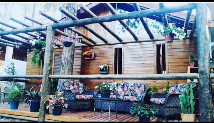 Casas e apartamentos de temporada para 10 pessoas, com piscina e vista e ainda jardim em Itu