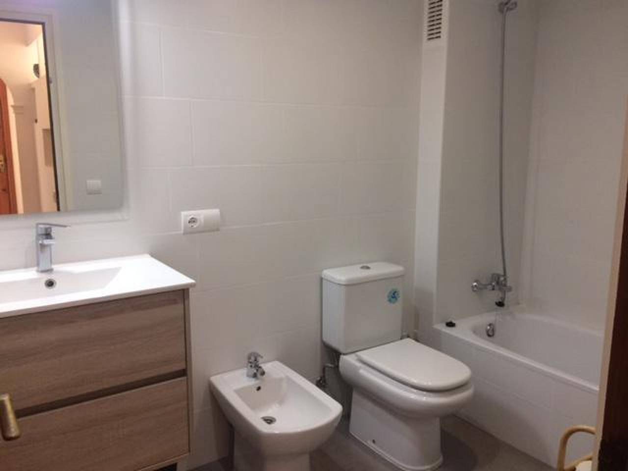 Appartement entier, K-2 Appartement avec vues sur la mer et piscine communautaire in Calella de Palafrugell, Palafrugell