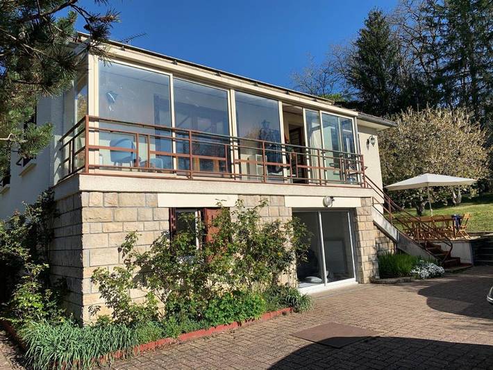 Location de vacances pour 14 personnes, avec jardin à Saint-Fargeau