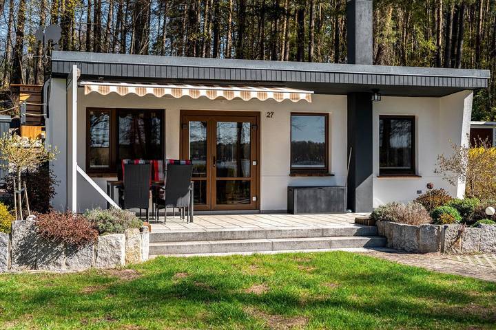 Ferienhaus „Waterkieker“ am Jabelschen See mit Steg & Outdoor-Sauna in Jabel, Mecklenburgische Seenplatte