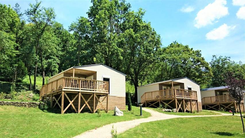 Camping pour 2 personnes, avec jardin et vue à Castellane