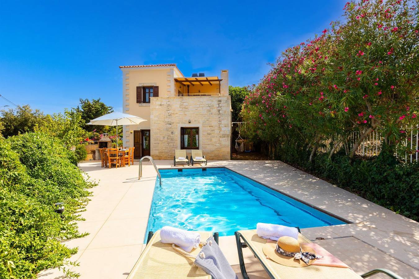 Villa für 6 Personen mit Terrasse in Prines, Nikiforos Fokas