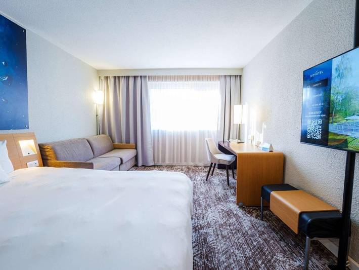 Hôtel pour 4 personnes, avec vue ainsi que piscine et jardin, animaux acceptés à Saint-Avold - 3