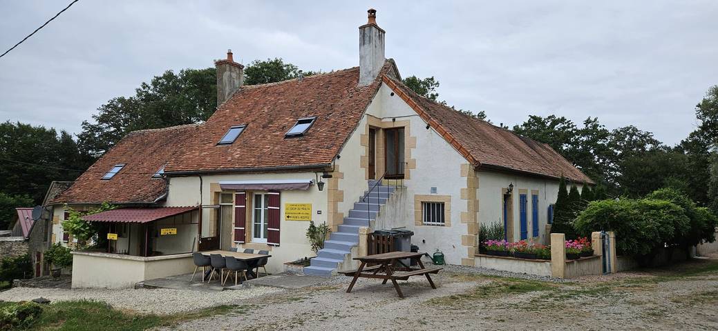 Maison de pêcheur pour 6 personnes, avec jardin et piscine à Saint-Aubin-le-Monial