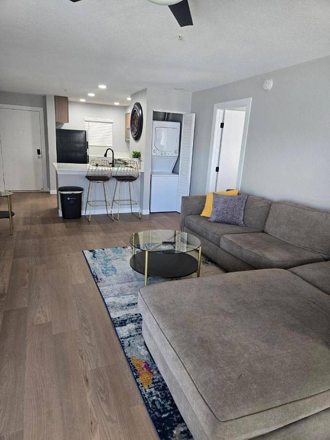 Apartamento de vacaciones para 6 personas, con jacuzzi y balcón - 1