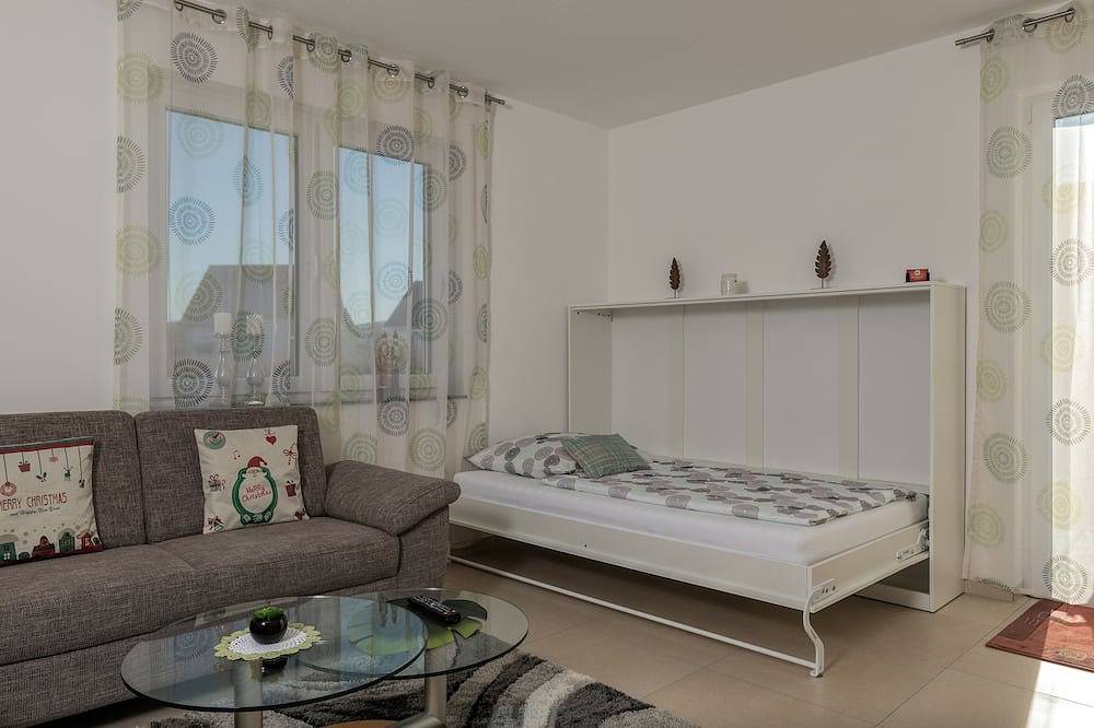 Apartamento entero, Apartamento moderno en una zona tranquila. in Bischberg, Región Viticola de Franconia