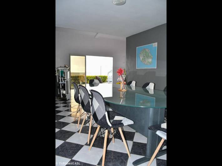 Location de vacances pour 6 personnes, avec vue et jardin dans Bois de Nèfles - 3