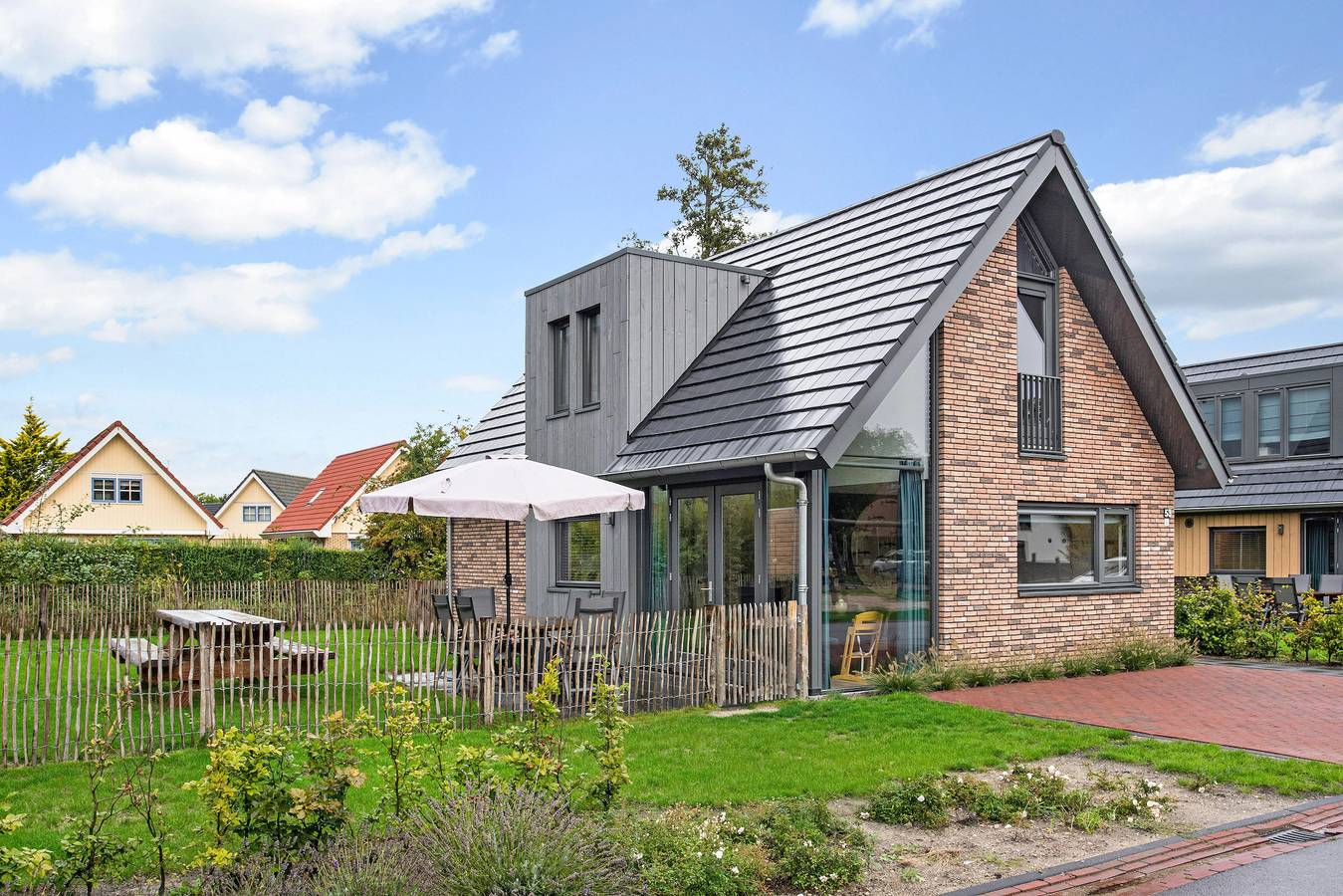 Bungalow für 6 Personen mit Terrasse in Aagtdorp, Niederländische Nordsee
