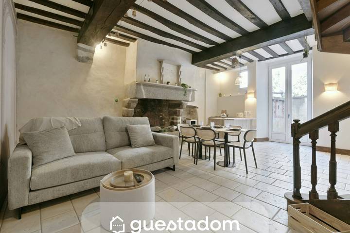 Location de vacances pour 10 personnes, avec Terrasse et Jardin à Laval
