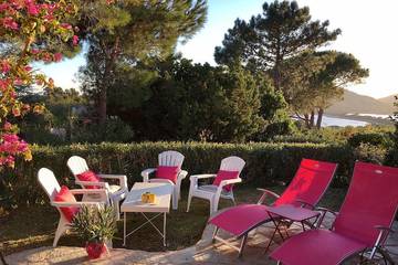 Villa pour 6 personnes, avec piscine et jardin dans Santa Giulia