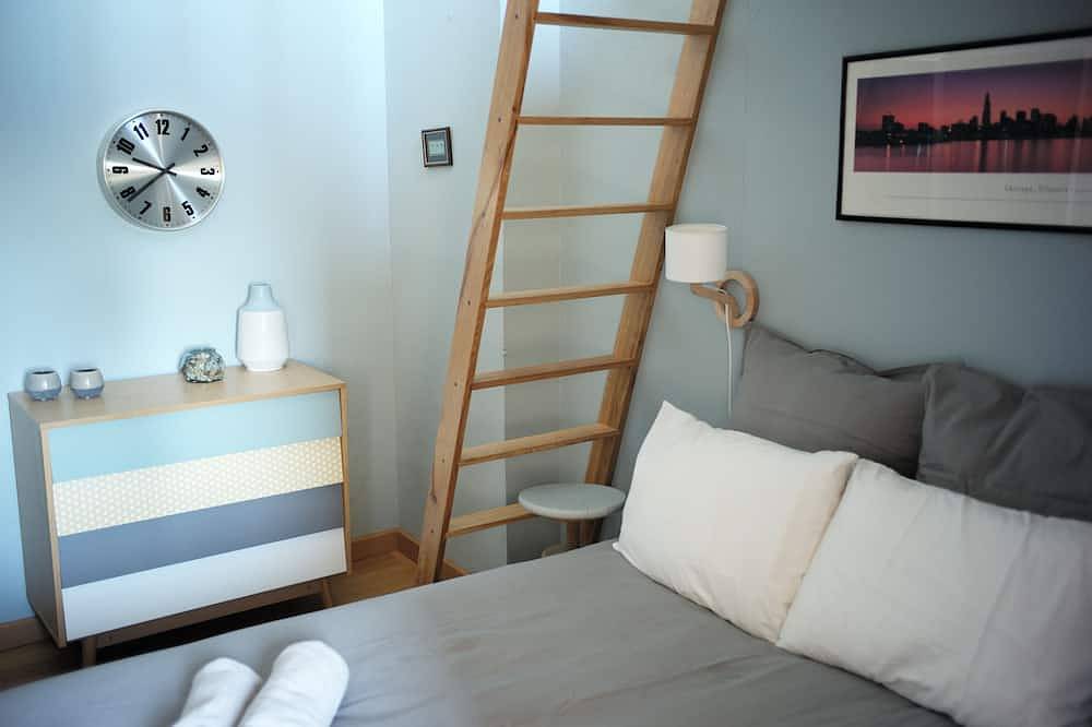 La Maison Farget, charming house, indoor pool, large terrace in Pernes-les-Fontaines, Parc naturel régional du Mont-Ventoux