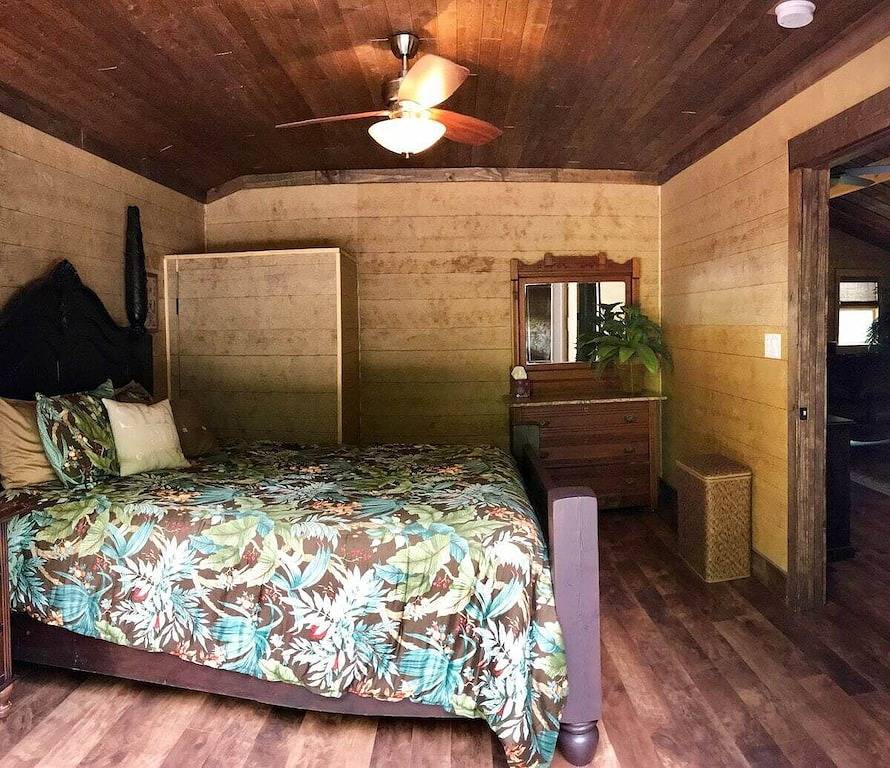 Lake House for 4 Guests in Lake Norman, Iredell County