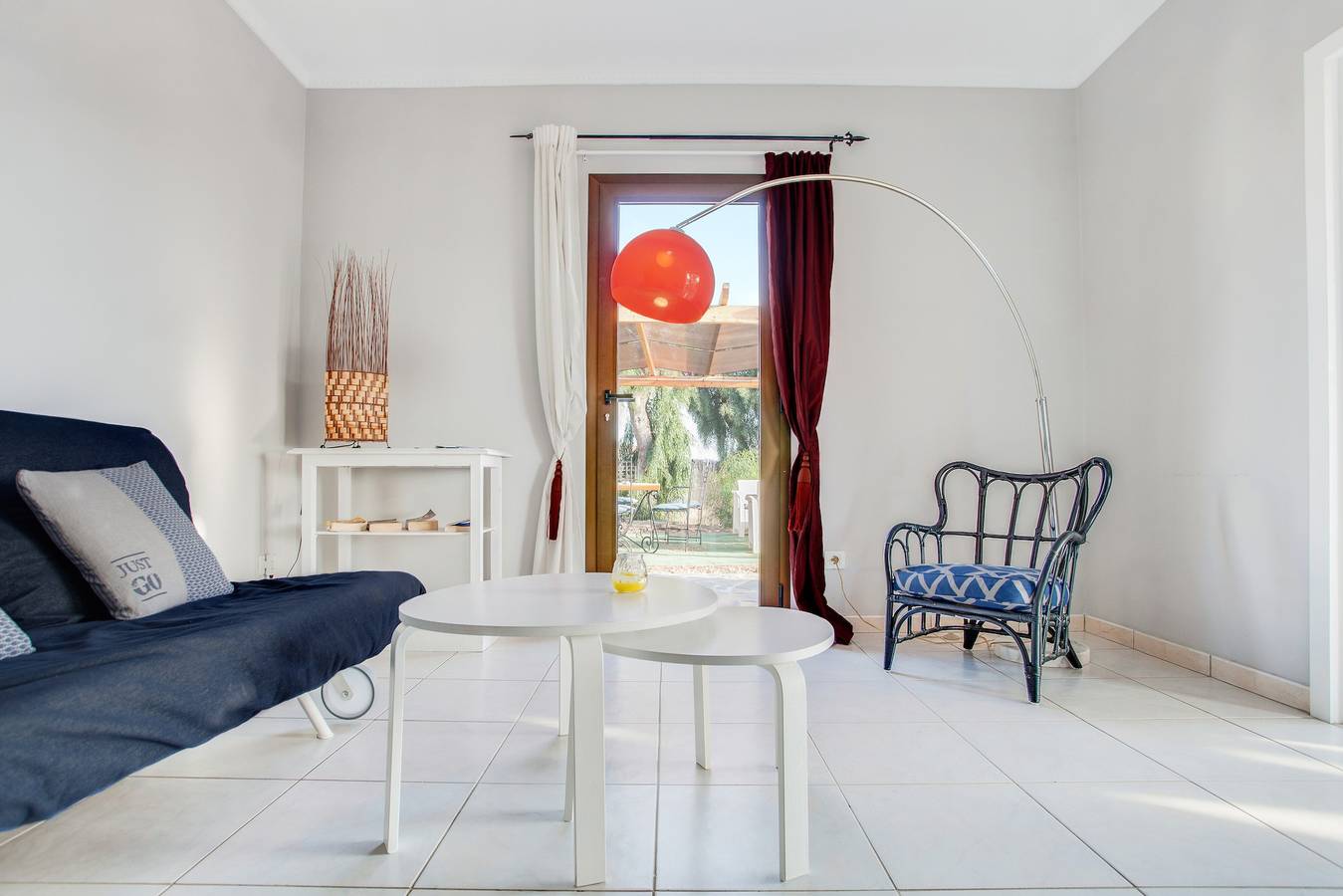 Villa "Bioenergika Sol" con Wi-Fi de fibra óptica, terraza, vistas a la montaña y jardín in Lajares, La Oliva