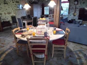 Chambre d’hôte pour 2 personnes, avec vue, animaux acceptés dans Yonne