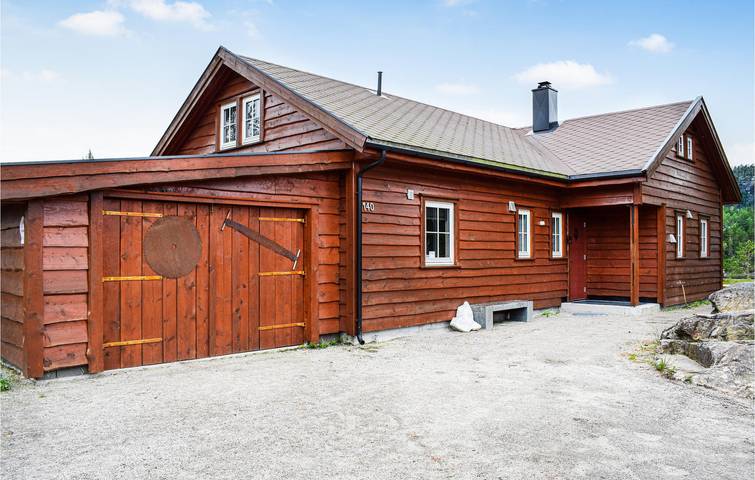 Ferienhaus für 10 Personen mit Garten in Birkenes