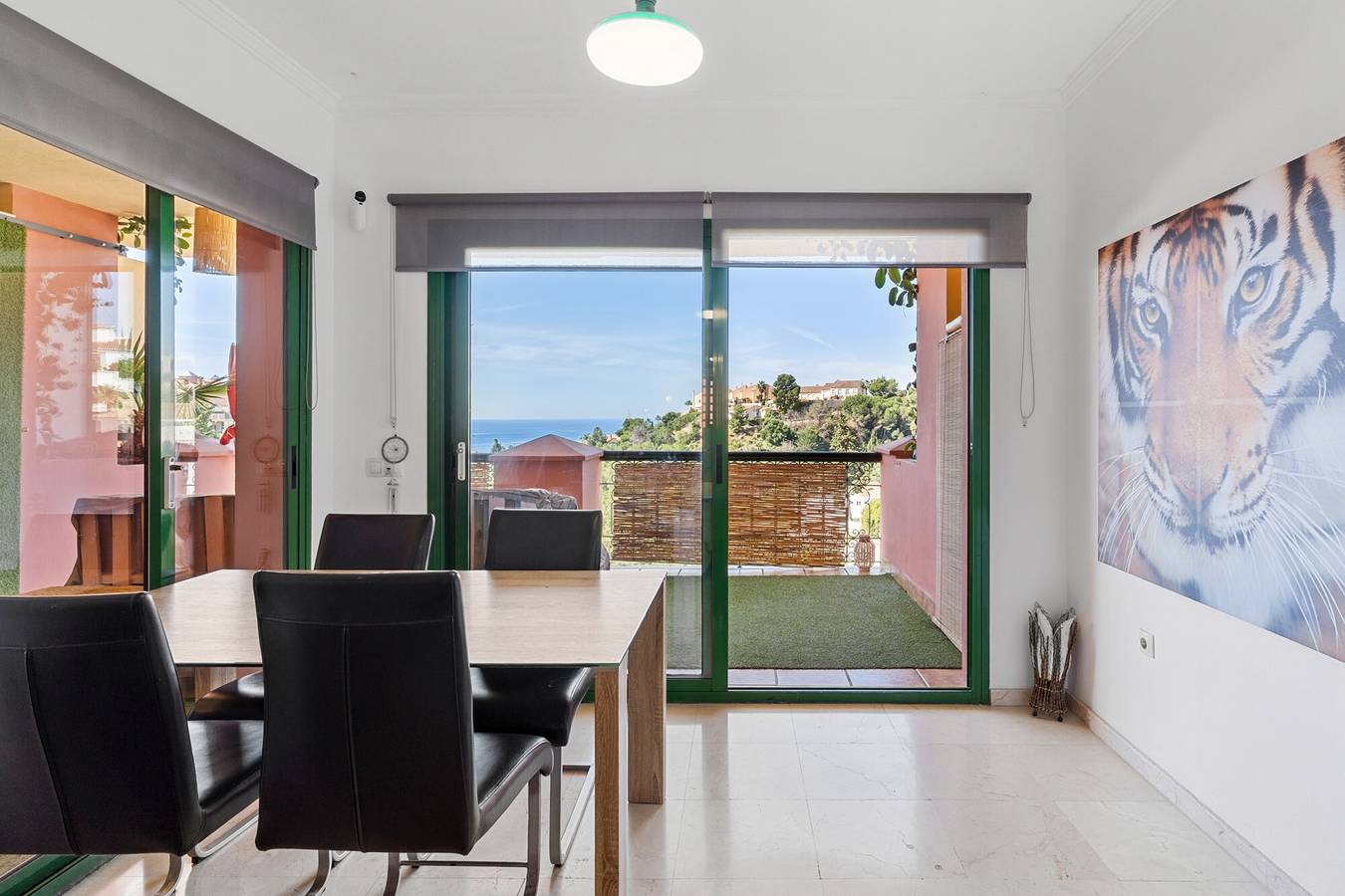 Apartamento entero, Apartamento 'La Alondra' con vistas al mar, Wi-Fi y aire acondicionado in Torreblanca (Fuengirola), Fuengirola