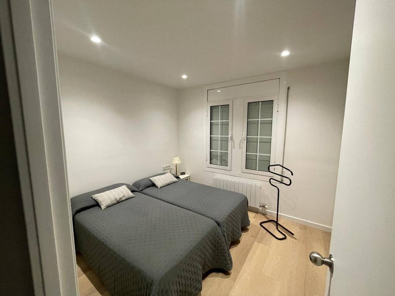 Acogedora Habitación cerca de Restaurante y Río - WiFi, AC, Cocina in San Cugat del Vallés, Interior de Barcelona