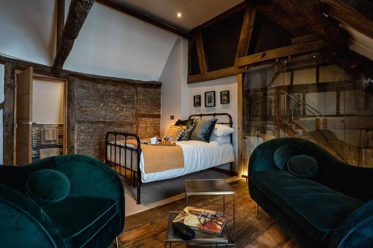 Superior Studio in Worcester, Worcestershire