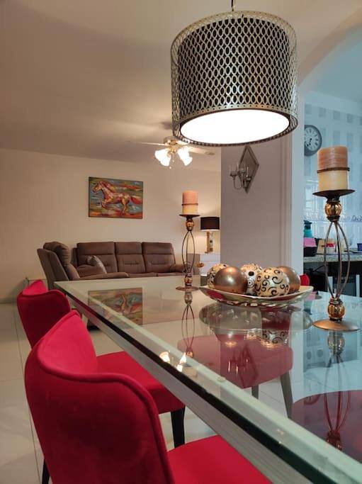 Ferienhaus für 4 Personen, mit Whirlpool und Pool sowie Balkon auf den Kanaren