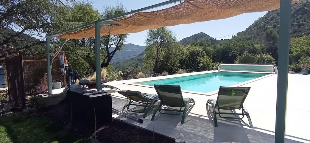 Location de vacances pour 4 personnes, avec piscine ainsi que jardin et vue à Aubres - 4