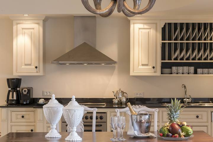 Ferienanlage für 6 Personen, mit Sauna und Whirlpool sowie Garten und Terrasse in Griechenland - 4