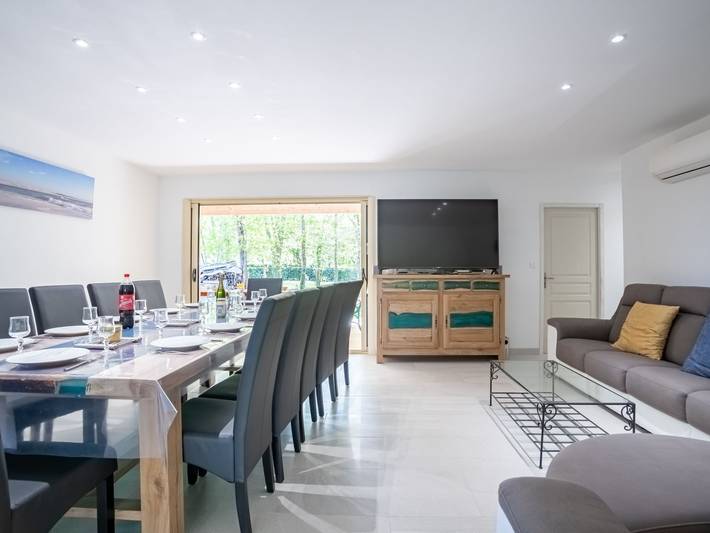 Location de vacances pour 10 personnes, avec terrasse et jardin à Saint-Paul-en-Born - 3