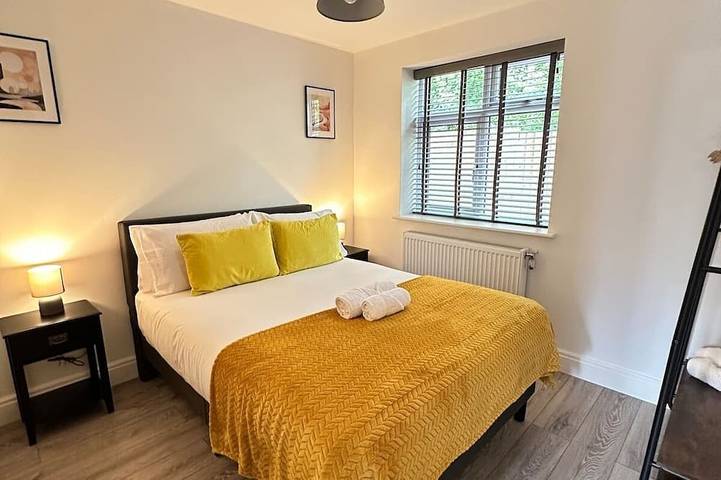 Contemporary Comfort: Home in Guildford, Surrey